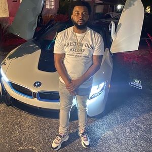 Meet your Posher, Dierre